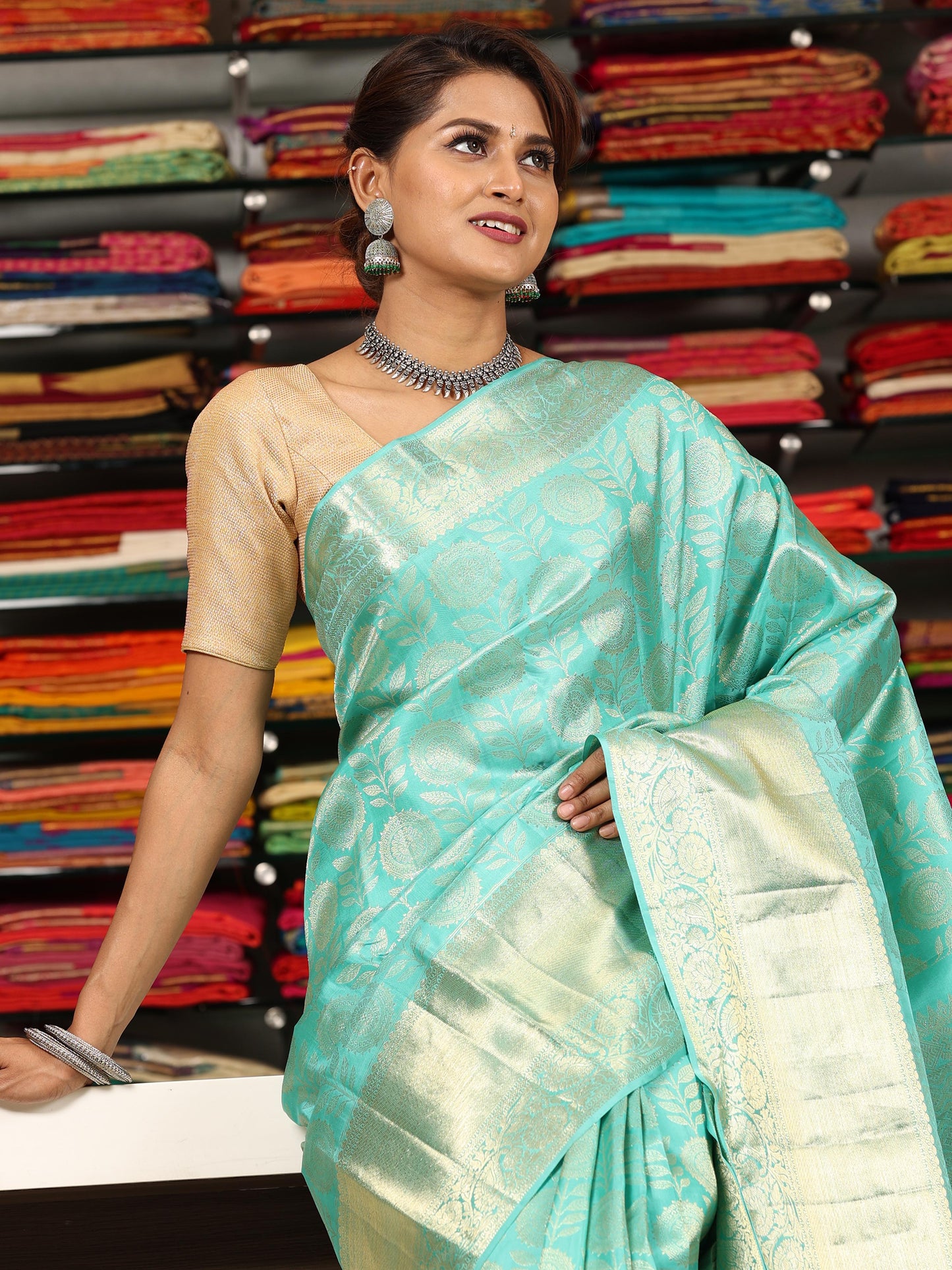 Zari weaving handloom silk saree